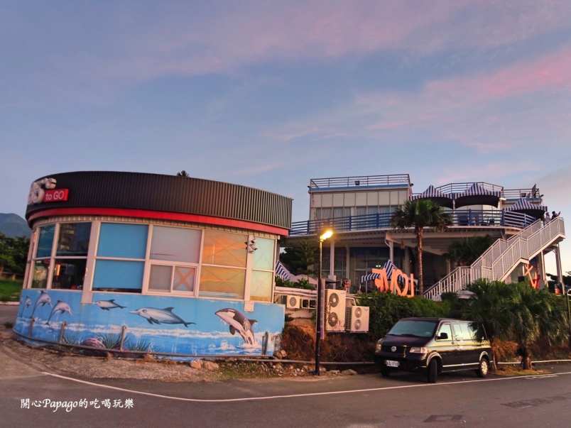 花蓮市新景點「85℃咖啡與海霸天，加上花蓮港景觀橋」：日出海平面完美演出