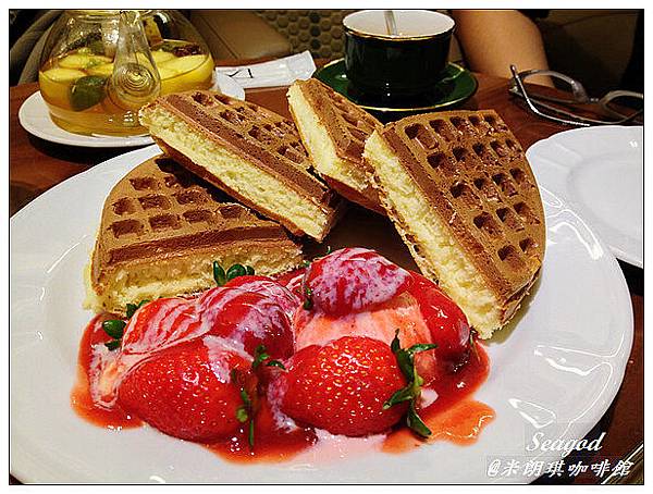 台北好好吃～米朗琪咖啡館不用排隊就吃到草莓奶油鬆餅冰滴咖啡